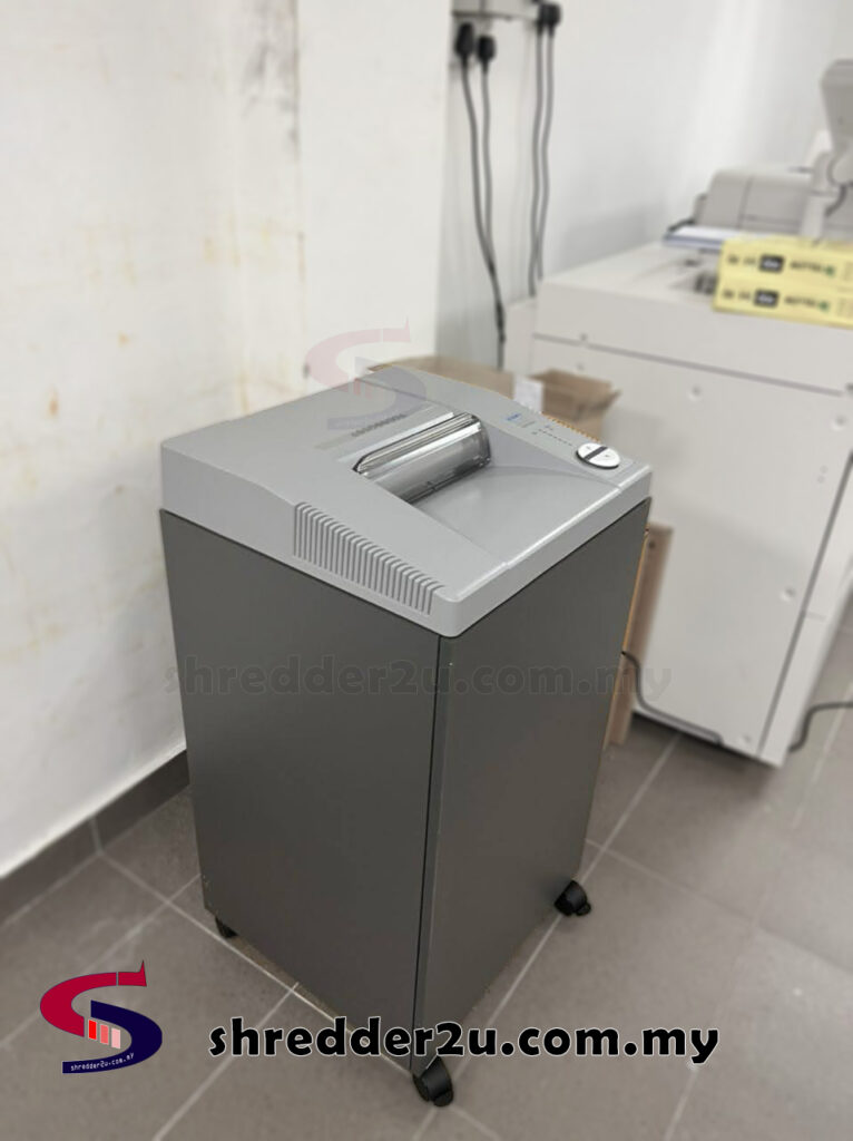EBA 2326C paper shredder